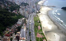 Apto Espacoso 83 M2 - Praia - Wifi -Estacionamento